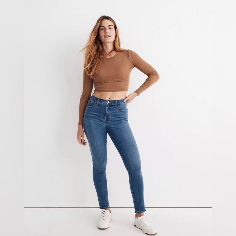 Madewell 9” mid-rise skinny jeans.